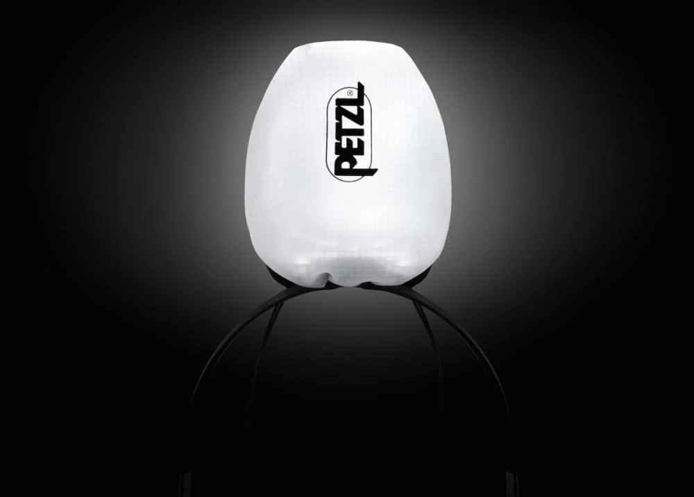 Petzl IKO CORE Hoofdlamp Petzl IKO CORE Hoofdlamp -Kampeerwereld Winkel 73336 petzl iko core hoofdlamp