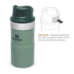 Stanley The Trigger-Action Travel Mug 0,25L Groen -Kampeerwereld Winkel 82035 stanley the trigger action travel mug 025l
