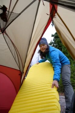 Therm-A-Rest NeoAir Xlite NXT Regular Wide Slaapmat Geel 5 Therm-A-Rest NeoAir Xlite NXT Regular Wide Slaapmat Geel -Kampeerwereld Winkel 98968 therm a rest neoair xlite nxt regular wide slaapmat